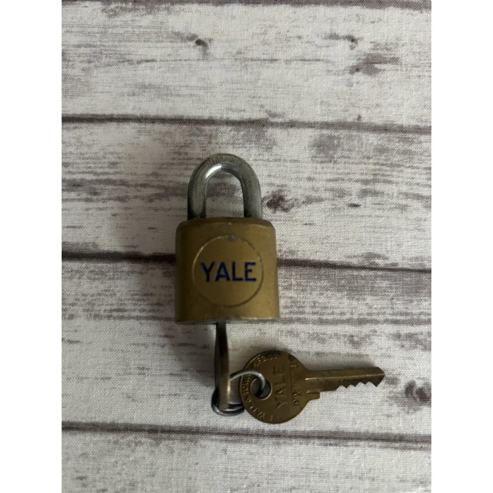 Vintage Padlock Lock Yale Connecticut Small Mini Brass 2 Keys